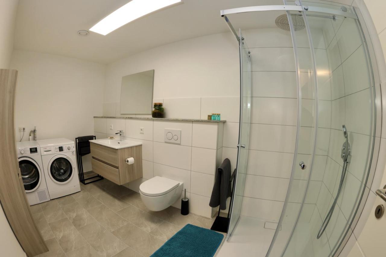 Modern Und Neu, Top Ausstattung Mit Kaffeevollautomat, 2X Netflix-Tv, Lueftungsanlage, Geschirrspueler Wallerfangen Dış mekan fotoğraf