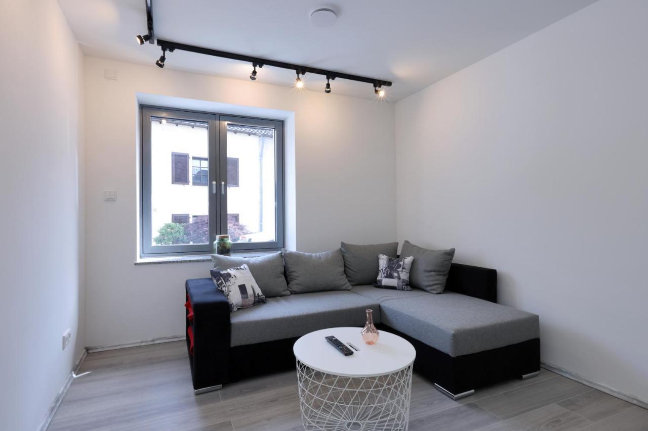 Modern Und Neu, Top Ausstattung Mit Kaffeevollautomat, 2X Netflix-Tv, Lueftungsanlage, Geschirrspueler Wallerfangen Dış mekan fotoğraf